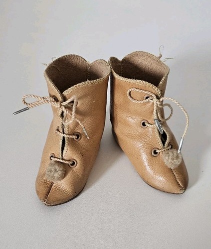 Ancienne paire chaussures - ancienne,