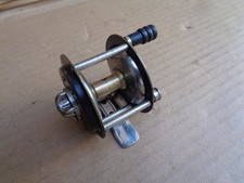 Moulinet de pêche rivière ancien ALBENS M/D  .