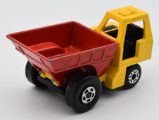 Matchbox Superfast #26 Side Dumper, jaune avec benne rouge. England Base