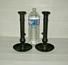 paire de grands bougeoirs cuvettes à poussoirs Louis Philippe en bronze patiné