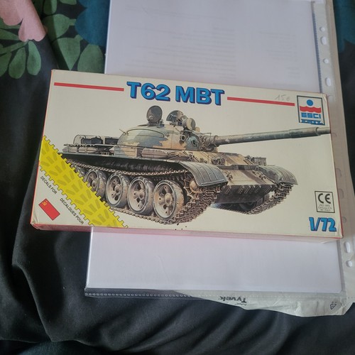 Maquette char esci t62 - ",