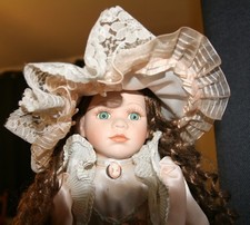 POUPEE TETE MAINS PIEDS PORCELAINE 40 CMS N° 7