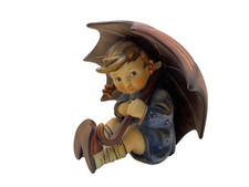 Hummel Figurine 152/0B. Fille