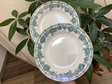 Deux assiettes anciennes St