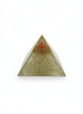 Pyramide d'orgone en quartz
