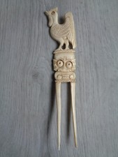 ANCIEN PEIGNE EN OS SCULPTE OBJET ETHNIQUE  N°1