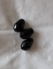 3 PERLES EN VERRE GOUTTE A