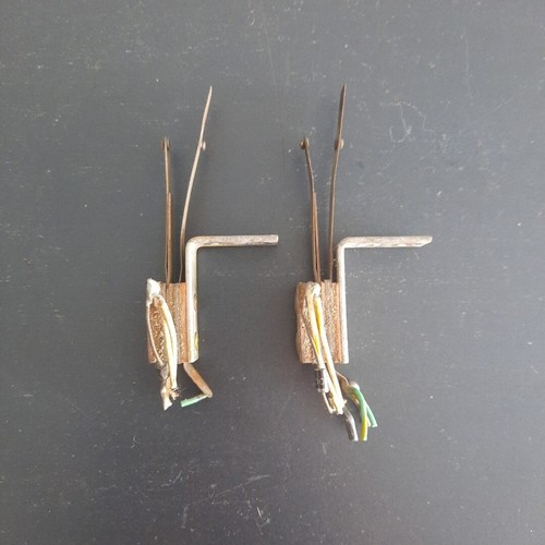 Contact plateau flipper - 2x,