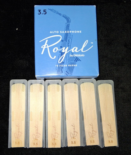 Royal alto saxophone lot - saxophone, 3.5