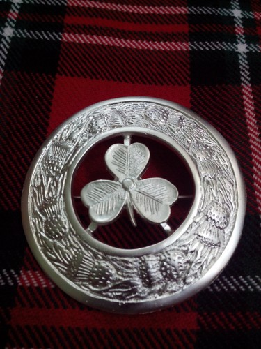 Kilt mouche plaid - tc, broche
