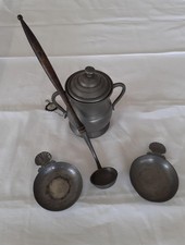 Lot 4 objets anciens en étain