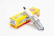 Bougie d'allumage NGK pour Moto Triumph 2300 Rocket Iii Roadster Après 2009 Neuf