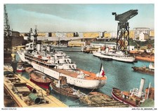 AVNP16-0844-29 - BREST - Le croiseur-école jeanne-d'arc au mouillage