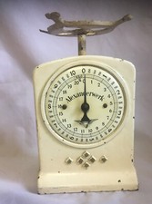 Ancienne balance de cuisine