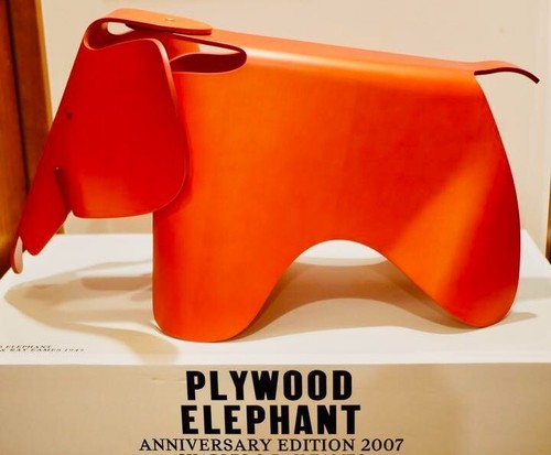 Vitra Charles and Ray Eames