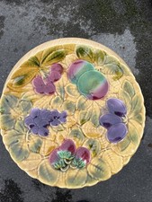 Plat Sarreguemines Fruits Barbotine Fraises Prunes Raisin Cerises