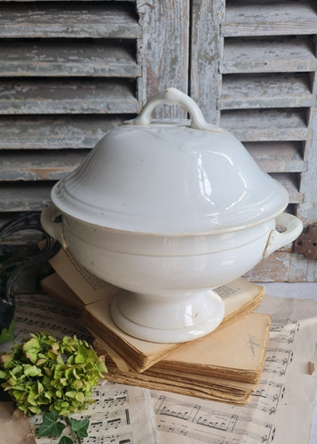 Ancienne soupiere blanche avec - soupiere,