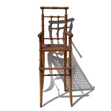 Ancienne chaise haute pour poupées en bois / bambou  52 cm