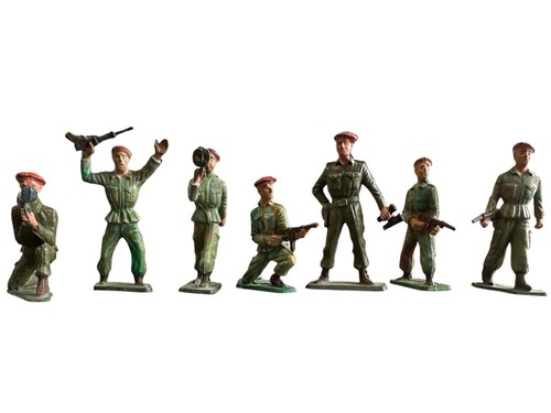 Anciennes figurines starlux - anciennes,