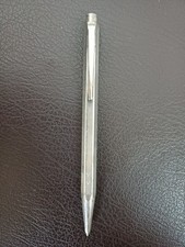 Caran d'ache ecridor à chevrons stylo Bille 