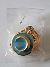 Insignes collet de - collet, (pin's)