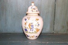 POT AVEC COUVERCLE VIEUX