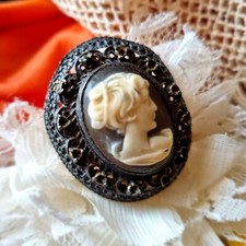 Broche Pendentif Camée Bleu Résine De Style Ancien Monture Métal Noirci 45x36mm