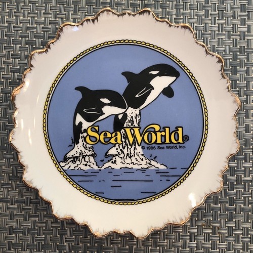 Vintage sea world - world, 8"
