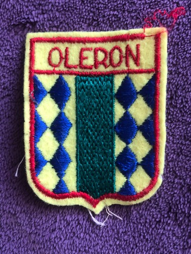 Scoutisme ancien insigne - :,
