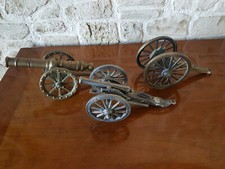 LOT DEUX CANONS (1 BRONZE - 1