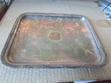 ancien petit plateau en metal