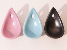 SUITE DE 3 CENDRIERS CERAMIQUE