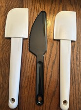 Tupperware Set Of 3 Spatulas