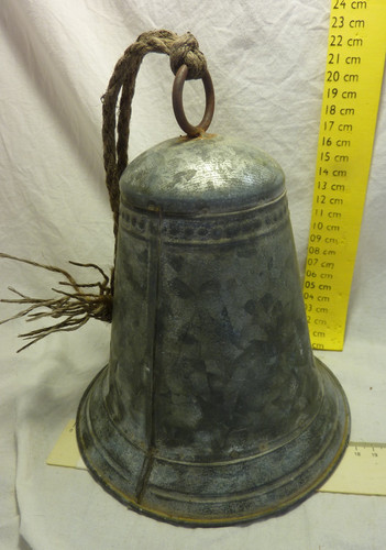 Grosse cloche fer - grosse,