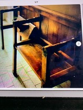 banc d eglise chene escamotable    Voyez mes autres meubles