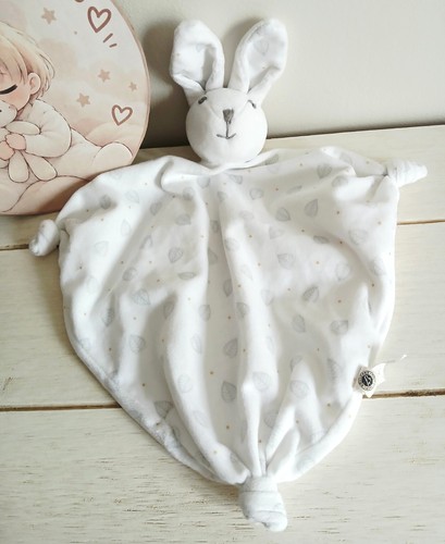 Bouchara doudou peluche lapin