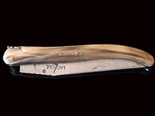 Couteau "FORGE DE LAGUIOLE", lame damas, plein manche corne, Fermé : 12,5cm