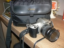 Appareile photo argentique 35 mm "CANON EOS 500N" AVEC SACOCHE ET LIVRE