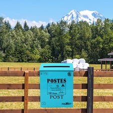 Boîte aux lettres murale en