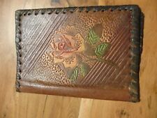 Couvre-Livre Liseuse  en cuir avec motif de fleur ( ref 36 )