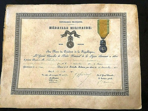 Insigne medaille militaire - insigne,