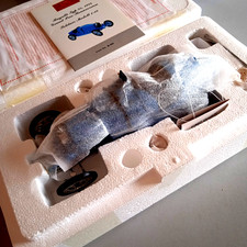 CMC Bugatti 35 B Grand prix 1924  1/18  "Der Seriensieger" Item No. M-063