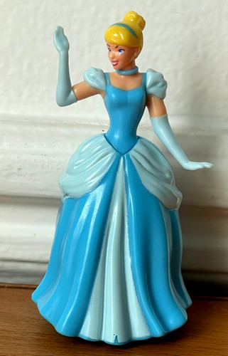 Figurine princesse cendrillon - figurine,