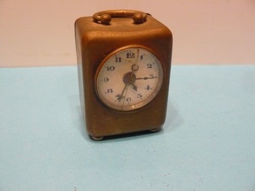 Ancien mini réveil laiton - réveil, en