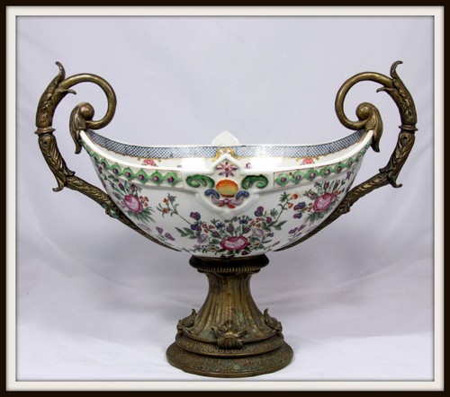 Incredible porcelain bronze - "porcelain,