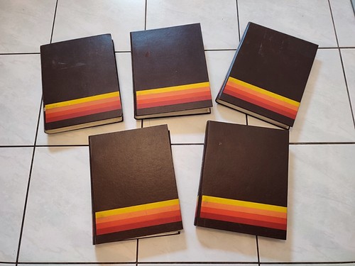 Lot encyclopédies livres - x5,