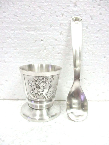 Joli coquetier décoré - , en