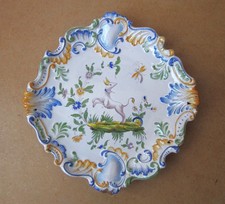 Très belle assiette décorative fin XIXe en faïence de François Goras à Angoulême