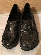 Women's Nurse Mates Pillow Top