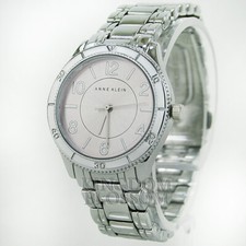 New GUESS Women's Watch Logo White Embossed Leather Crystals Montre NwT Reloj